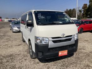 2020 Toyota HIACE VAN thumbnail