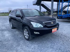 2005 Toyota Harrier thumbnail