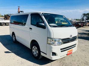2011 Toyota HIACE VAN thumbnail