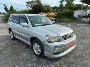 2004 Toyota Kluger thumbnail