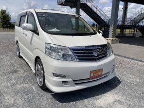 2005 Toyota Alphard thumbnail
