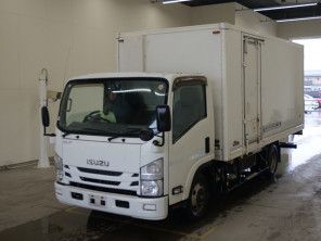 2019 Isuzu Elf thumbnail
