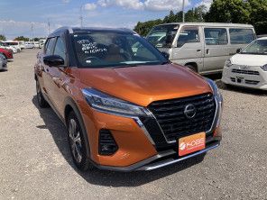 2024 Nissan KICKS thumbnail